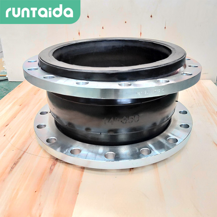 潤泰達-NBR耐油橡膠接頭耐油橡（xiàng）膠伸縮接頭（tóu）橡膠膨脹節軟接頭