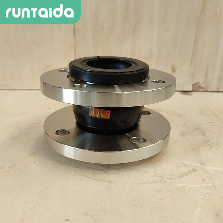 自來水廠304不鏽鋼橡膠軟接（jiē）頭