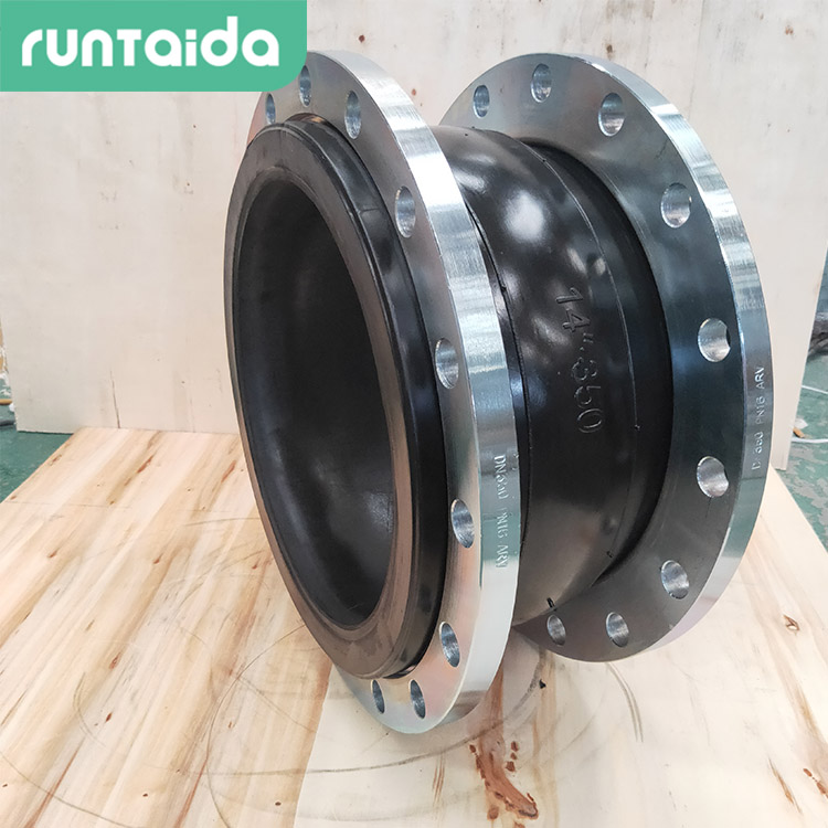 法蘭可曲撓橡膠接（jiē）頭（tóu）